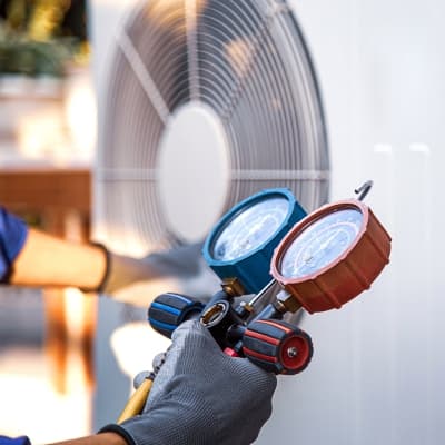 AC Gas Leakage & Refilling expert technician providing doorstep diagnostics and certified repairs in Kolkata and surrounding Howrah regions